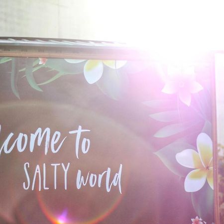 Salty Days Lodge 加亚新城 外观 照片